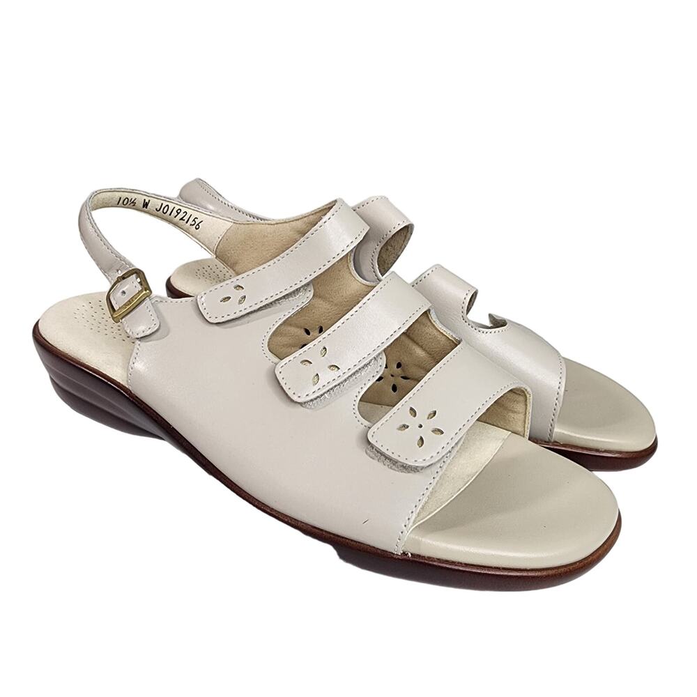 Women's Cream Sandals